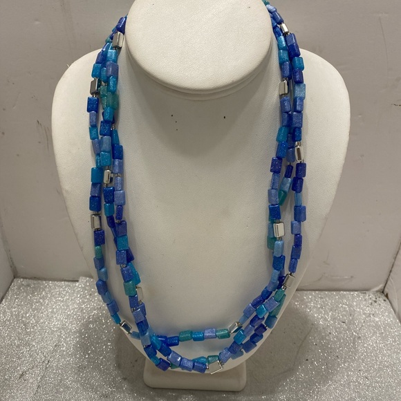 Blue and Silver Beaded Necklace - Picture 3 of 8